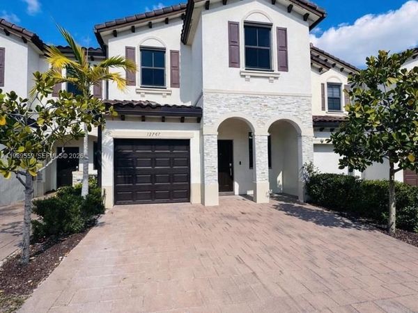 12767 SW 230th Ter , Miami, FL 33170