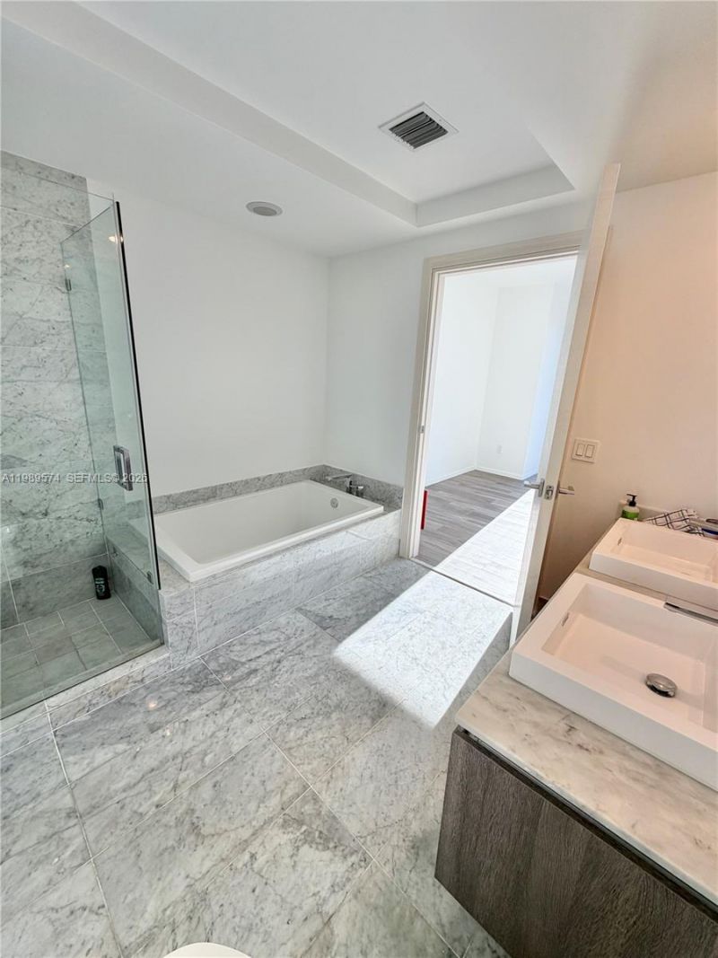 Please Call For Address, Unit 4109, Miami, FL 33130 Photo