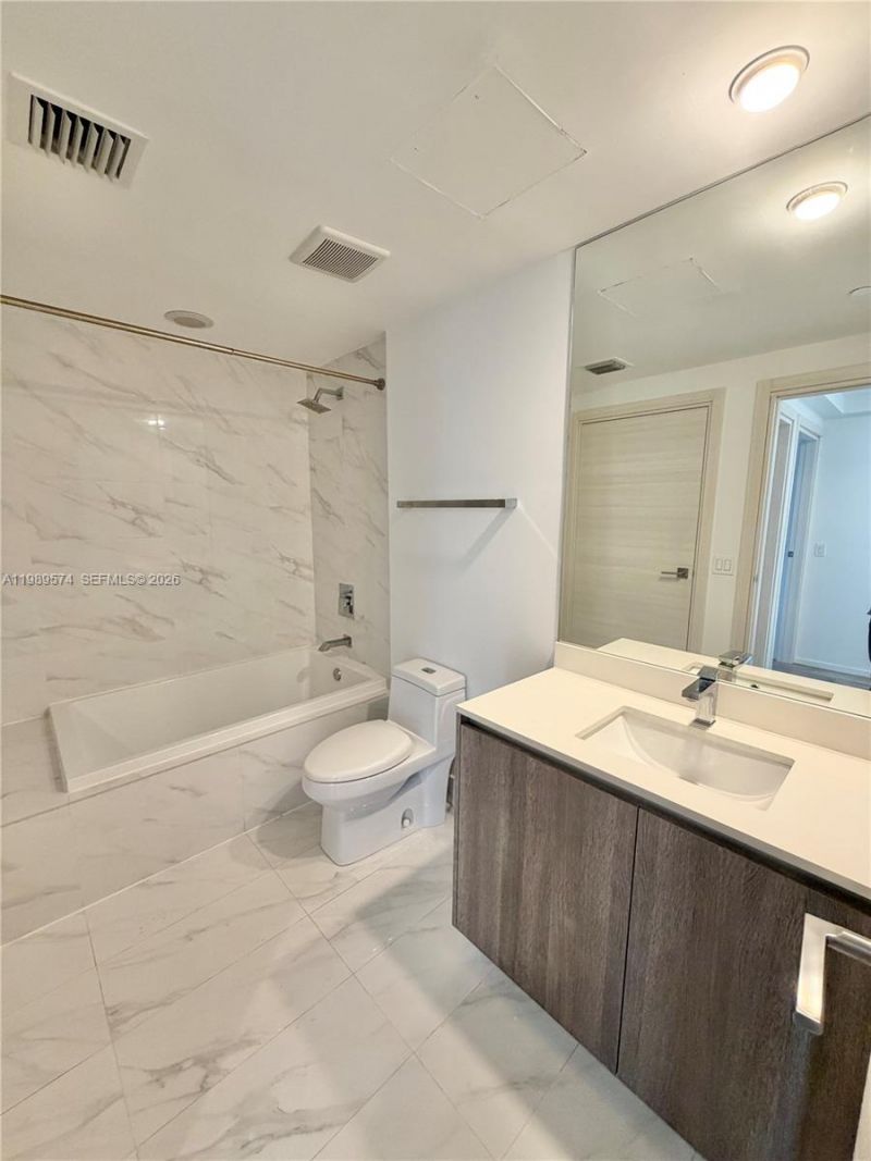 Please Call For Address, Unit 4109, Miami, FL 33130 Photo