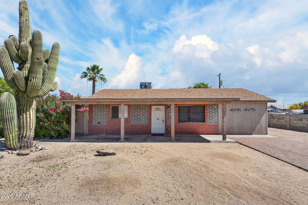 16833 N 17th Place, Phoenix, AZ 85022 Main Photo