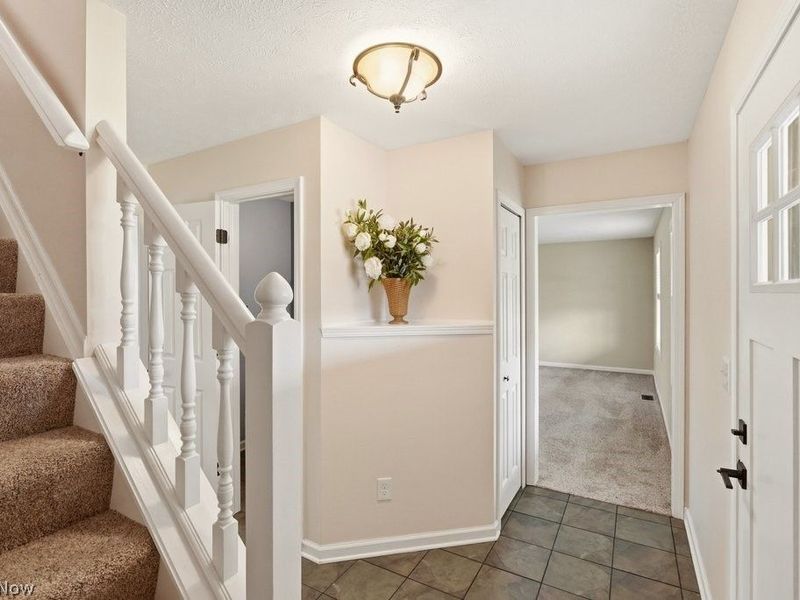 2340 Sandalwood Drive, Twinsburg, OH 44087 Photo 4