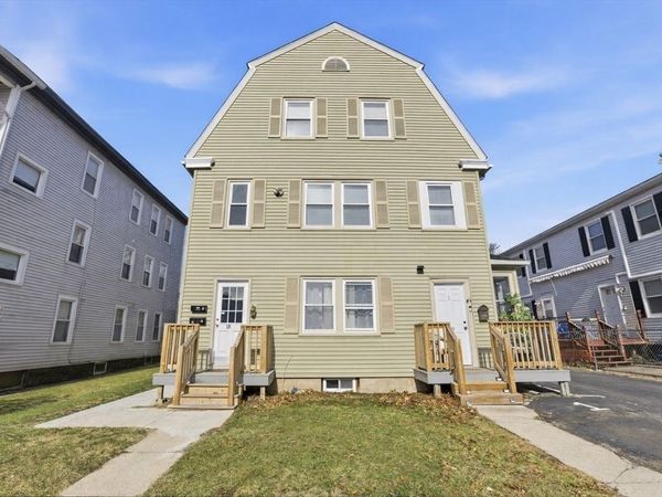 18 Haynes St, Worcester, MA 01603