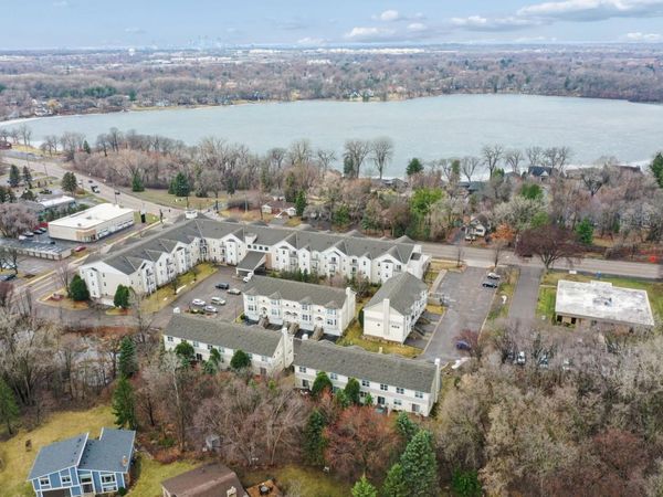 3166 Lexington Avenue N, Shoreview, MN 55126