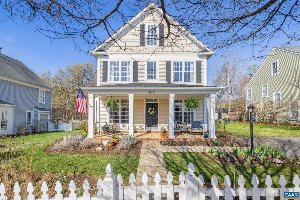 5518 Hill Top St, Crozet, VA 22932 Main Photo