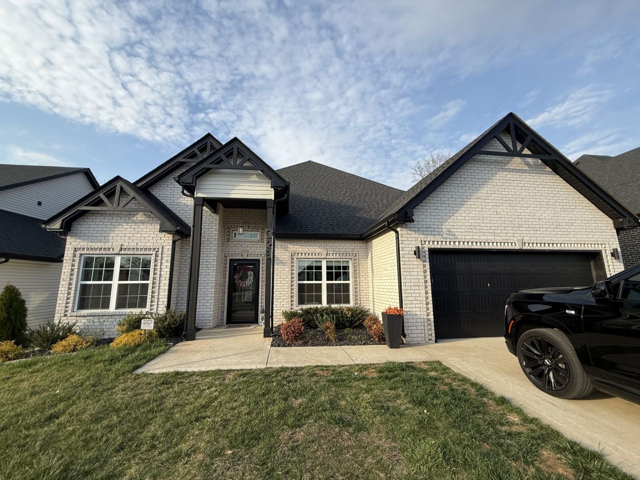 328 Kildeer Dr , Clarksville, TN 37040 Main Photo