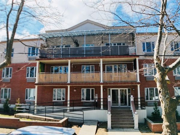 6434 Grand Central Parkway , Unit 3D, Forest Hills, NY 11375