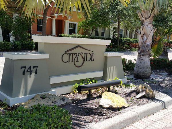 1717 Borrego Way, Unit 6, West Palm Beach, FL 33401