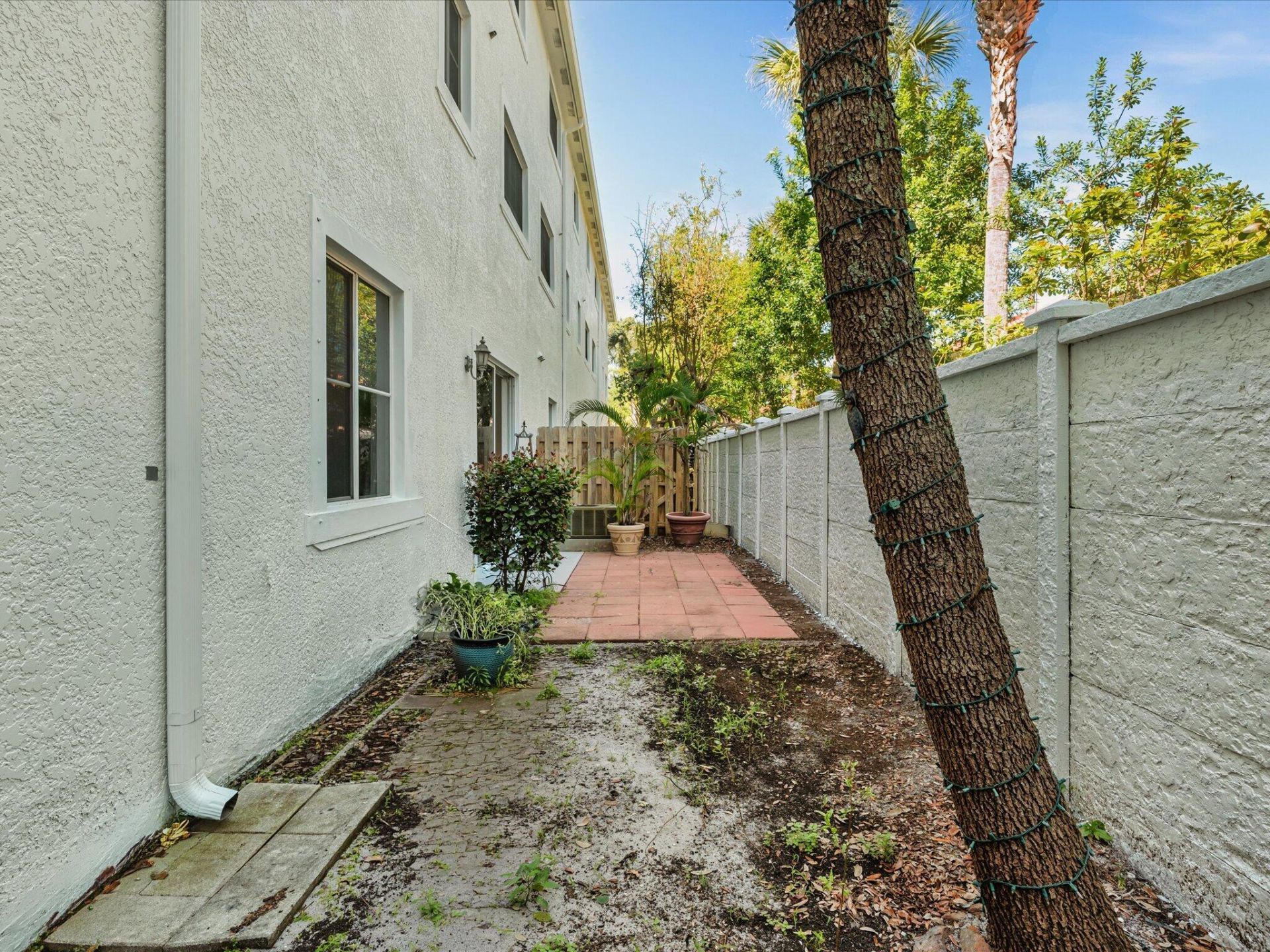 513 Bayfront Drive, Boynton Beach, FL 33435 Photo