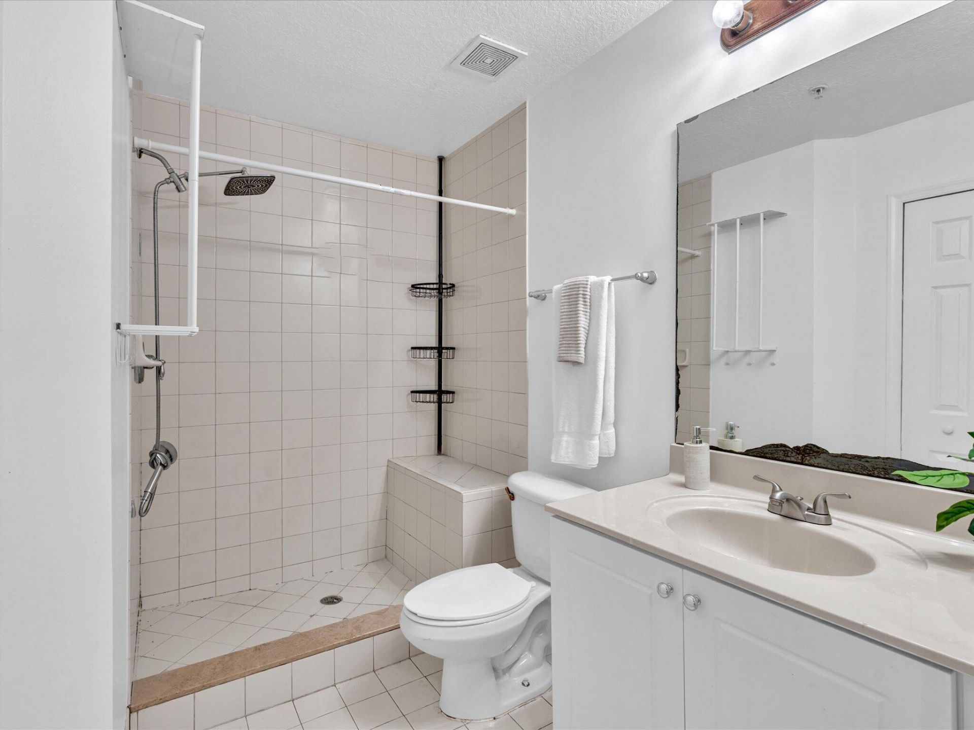 513 Bayfront Drive, Boynton Beach, FL 33435 Photo