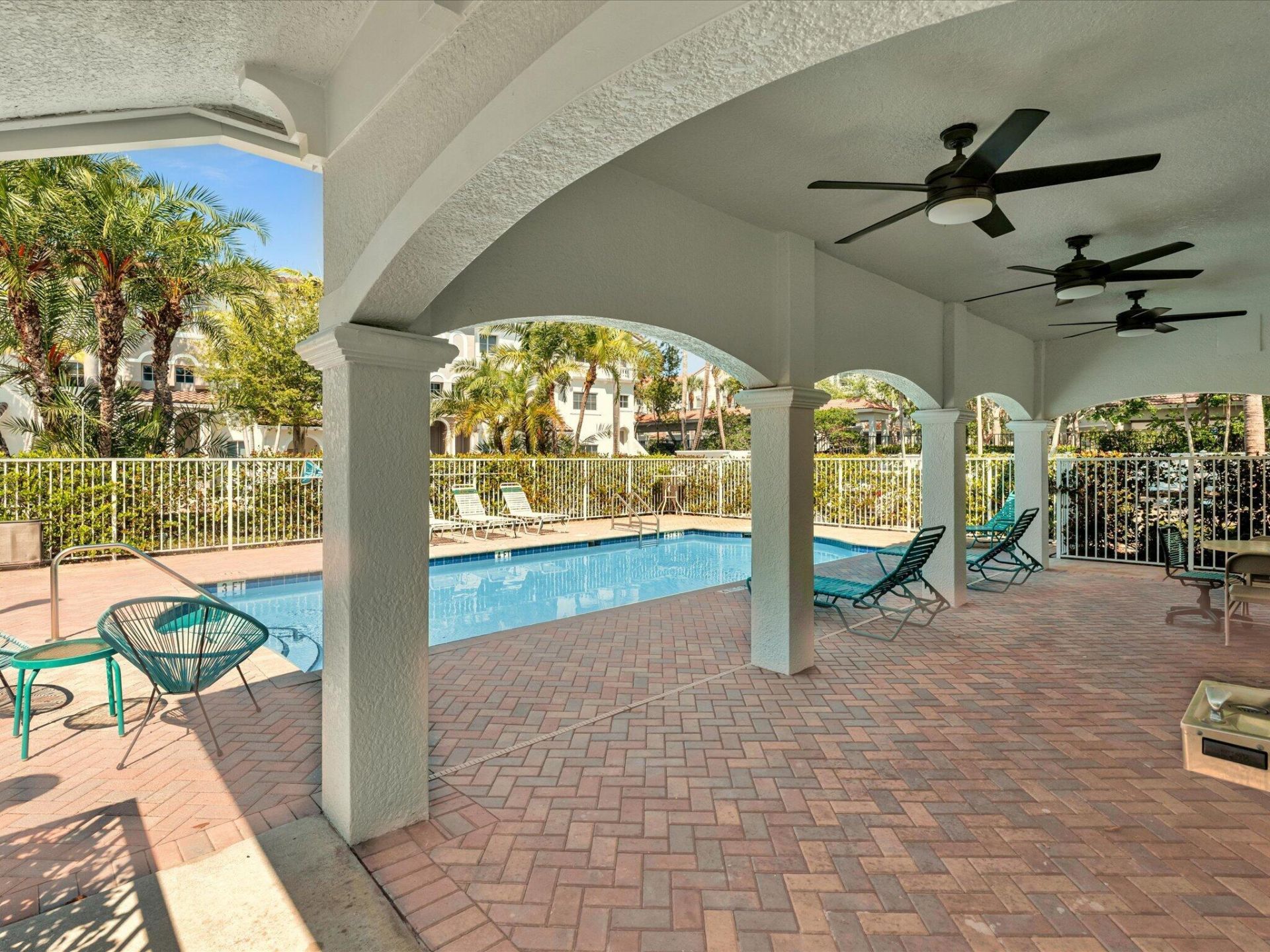 513 Bayfront Drive, Boynton Beach, FL 33435 Photo