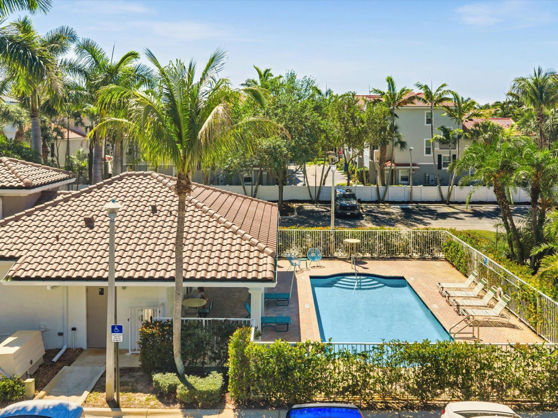 513 Bayfront Drive, Boynton Beach, FL 33435 Photo