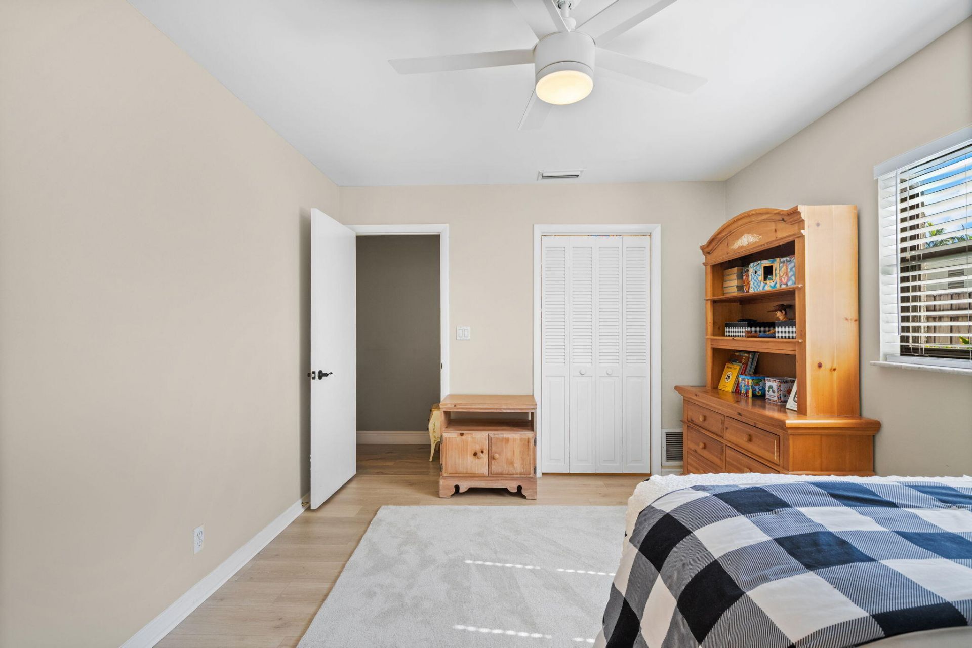 8730 Lake Dasha Terrace, Plantation, FL 33324 Photo