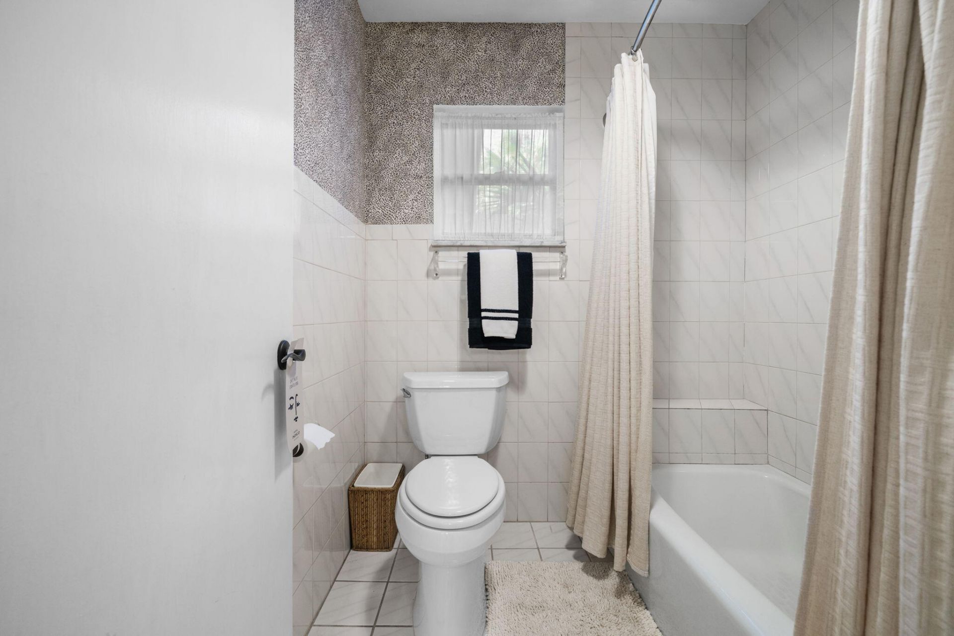 8730 Lake Dasha Terrace, Plantation, FL 33324 Photo