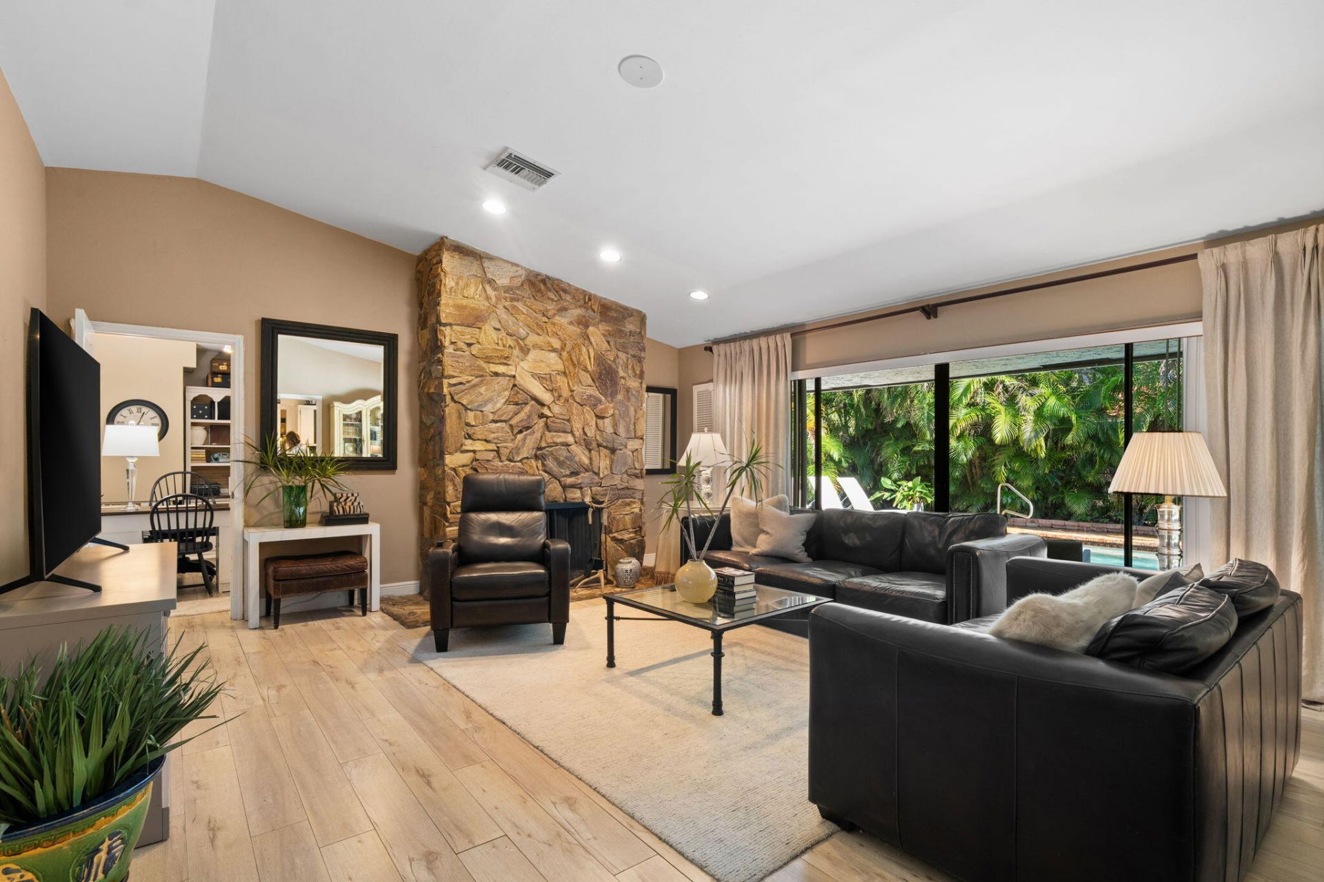 8730 Lake Dasha Terrace, Plantation, FL 33324 Photo