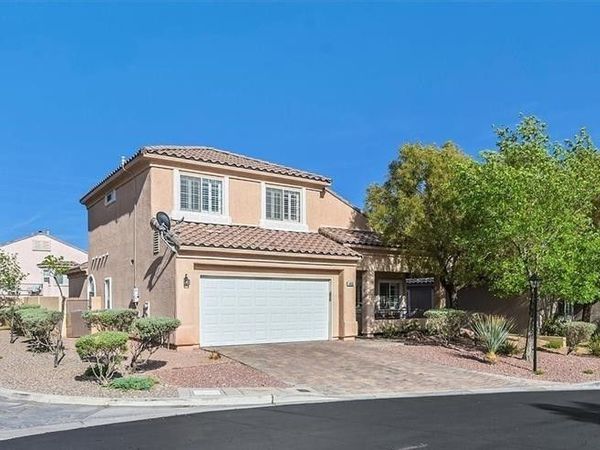 460 Garrafon Bay Street , Las Vegas, NV 89138