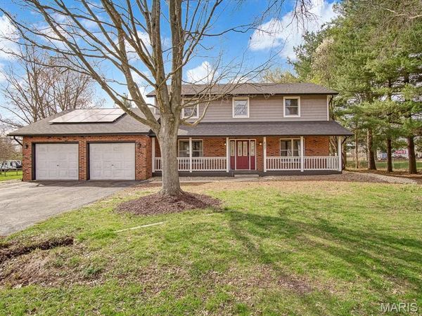 607 Buckingham Drive , Troy, IL 62294