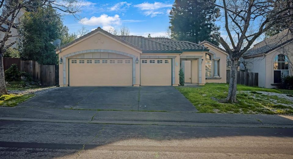 187 John Henry Cir, Folsom, CA 95630 Photo