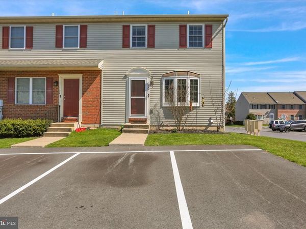 1122 FREDRICK BOULEVARD, READING, PA 19605