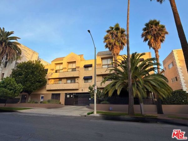 326 S Manhattan Place, Unit 108, Los Angeles, CA 90020