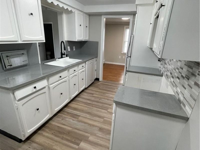 1663 Lyndhurst, Lyndhurst, OH 44124 Photo 11