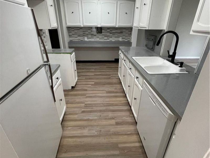 1663 Lyndhurst, Lyndhurst, OH 44124 Photo 9