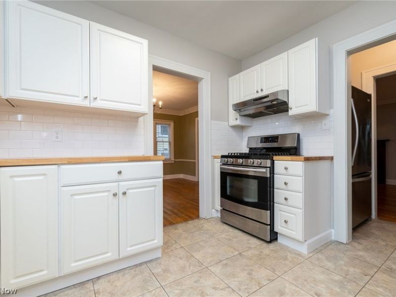 3350 Avalon Road, Shaker Heights, OH 44120 Photo 12