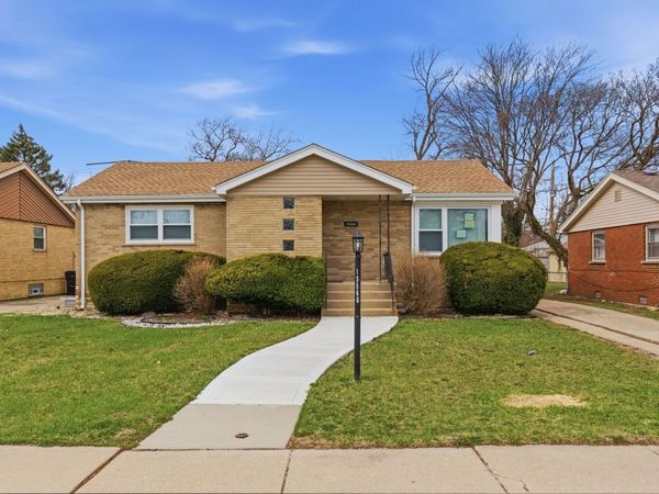 15566 Gouwens Lane , South Holland, IL 60473