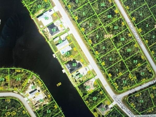 2255 APPLEGATE DRIVE , PORT CHARLOTTE, FL 33953