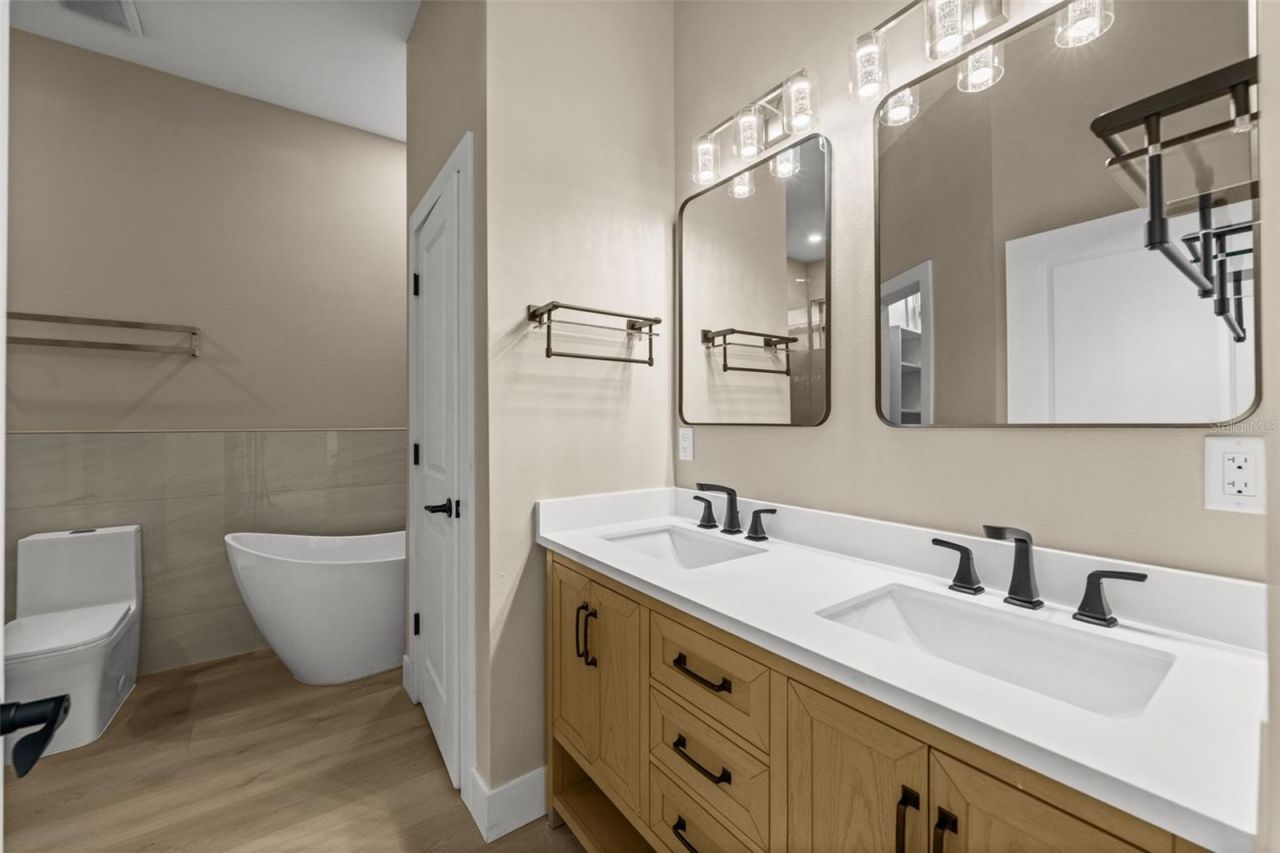 2311 Sandrala Drive, Sarasota, FL 34231 Photo
