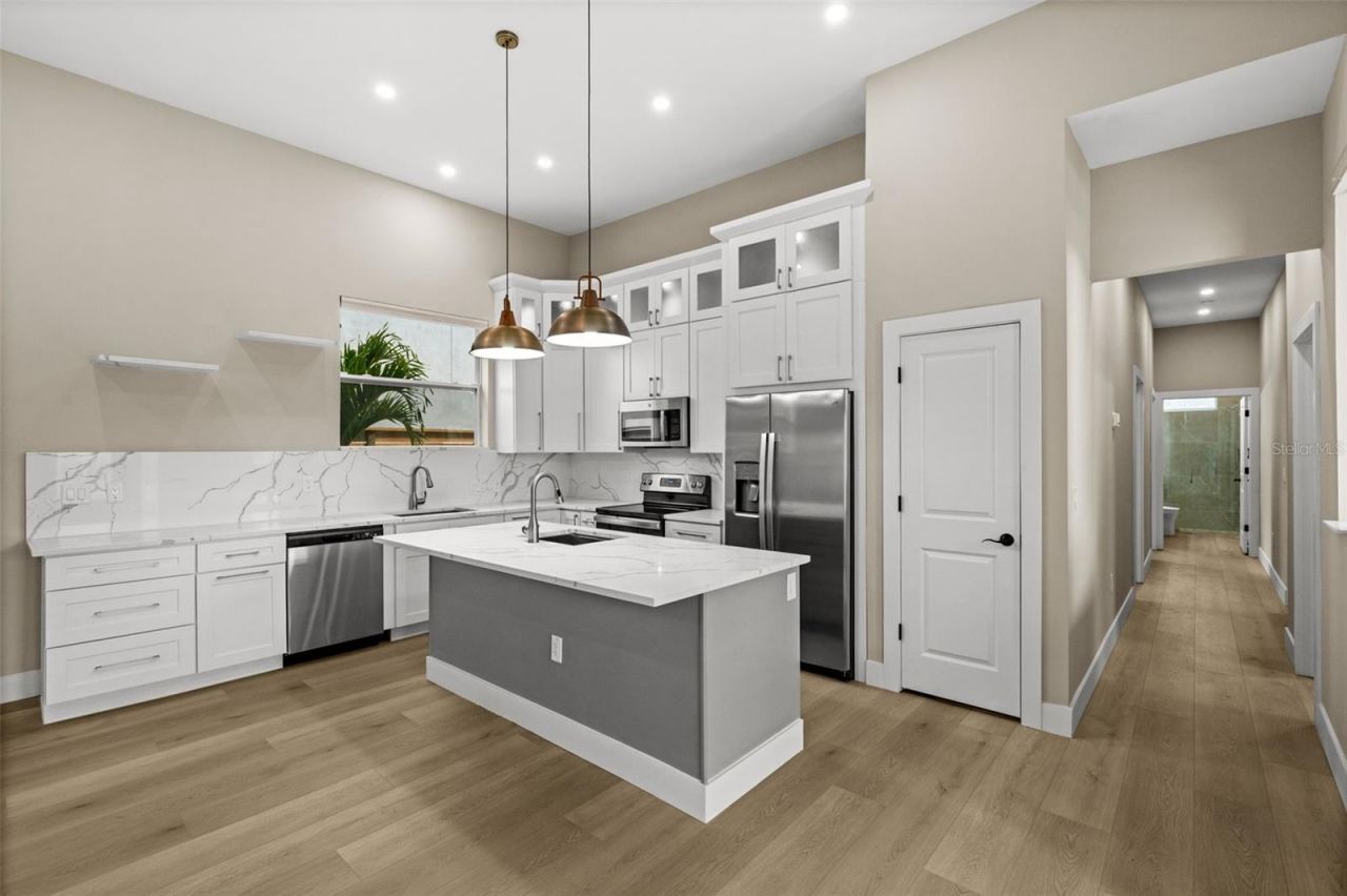2311 Sandrala Drive, Sarasota, FL 34231 Photo
