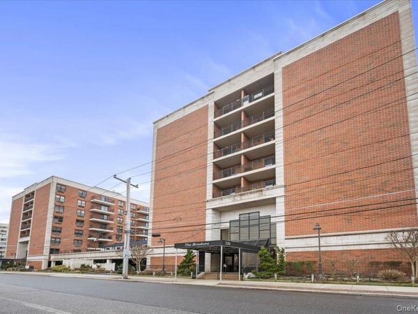 230 W Broadway , Unit 413, Long Beach, NY 11561