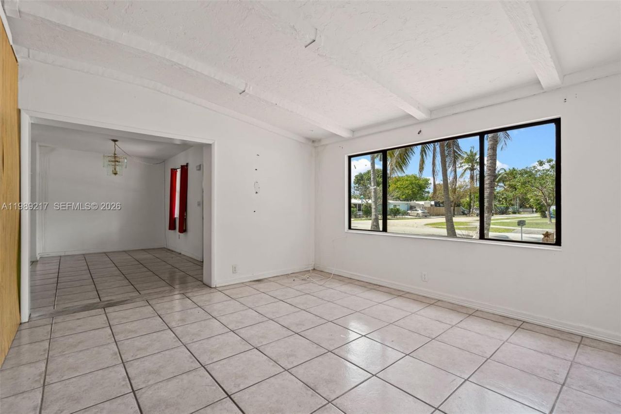 4750 NE 17th Ave , Pompano Beach, FL 33064 Photo