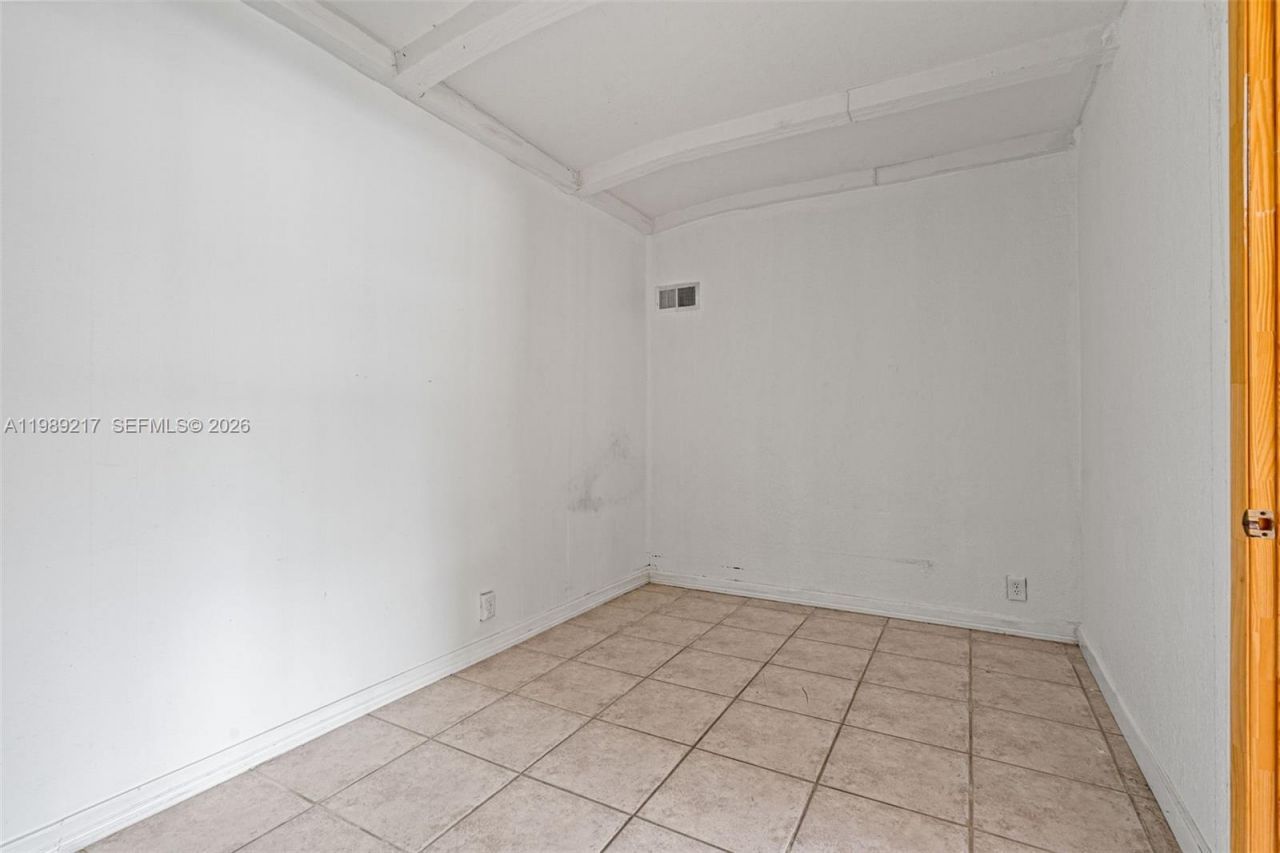 4750 NE 17th Ave , Pompano Beach, FL 33064 Photo