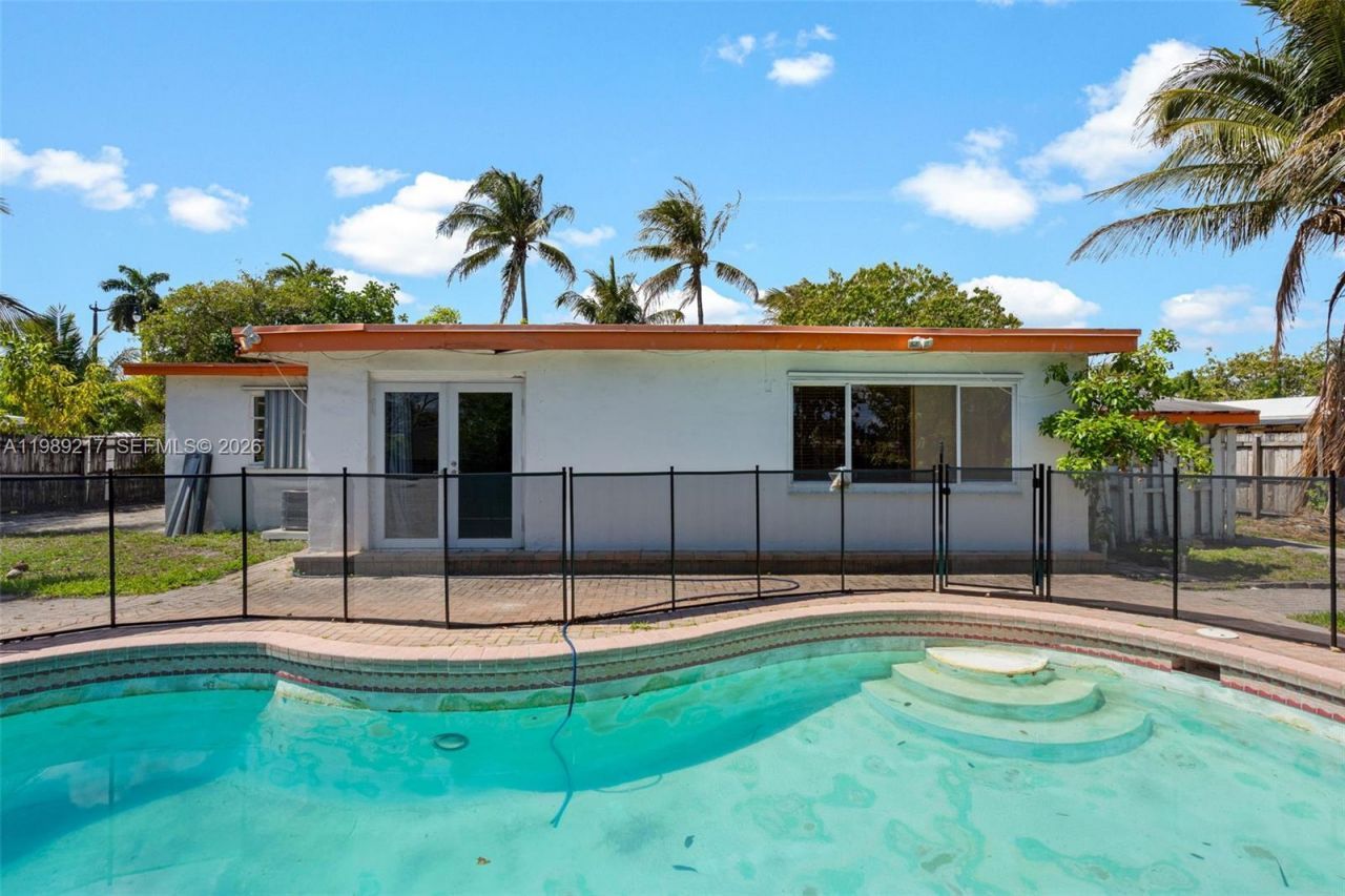 4750 NE 17th Ave , Pompano Beach, FL 33064 Photo