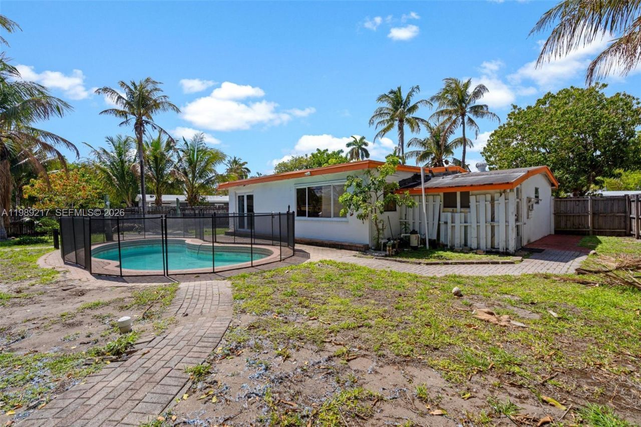 4750 NE 17th Ave , Pompano Beach, FL 33064 Photo