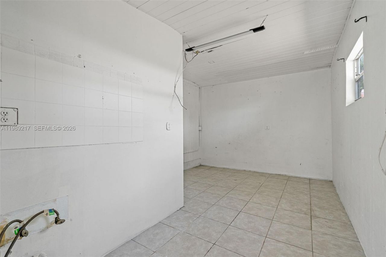 4750 NE 17th Ave , Pompano Beach, FL 33064 Photo