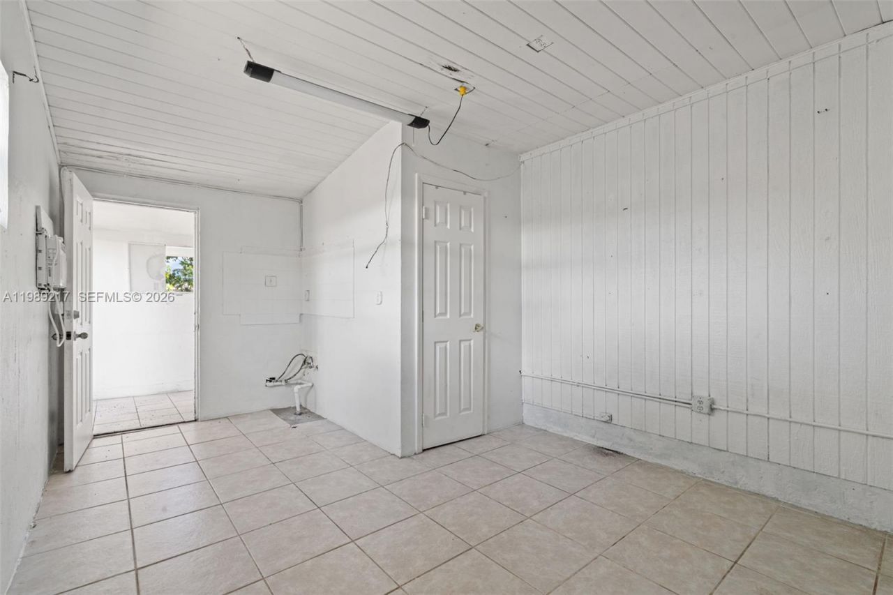 4750 NE 17th Ave , Pompano Beach, FL 33064 Photo