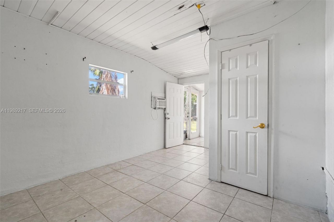 4750 NE 17th Ave , Pompano Beach, FL 33064 Photo