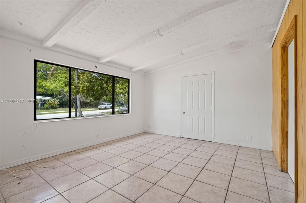 4750 NE 17th Ave , Pompano Beach, FL 33064 Photo