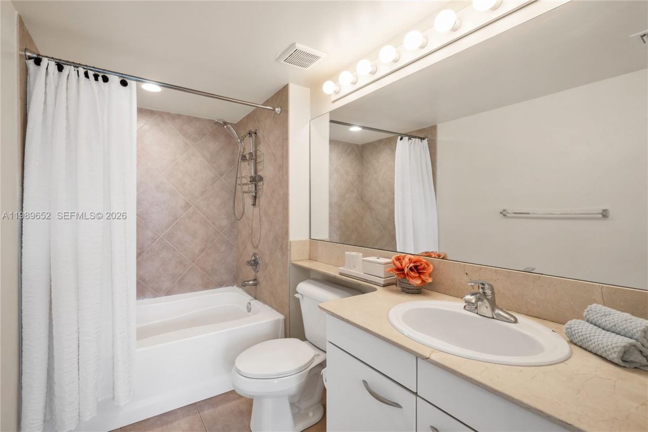 2080 S Ocean Dr, Unit 202, Hallandale Beach, FL 33009 Photo