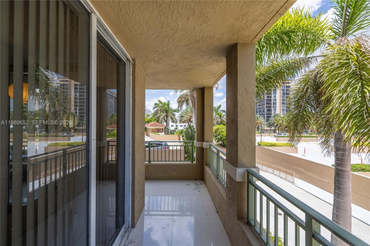 2080 S Ocean Dr, Unit 202, Hallandale Beach, FL 33009 Photo