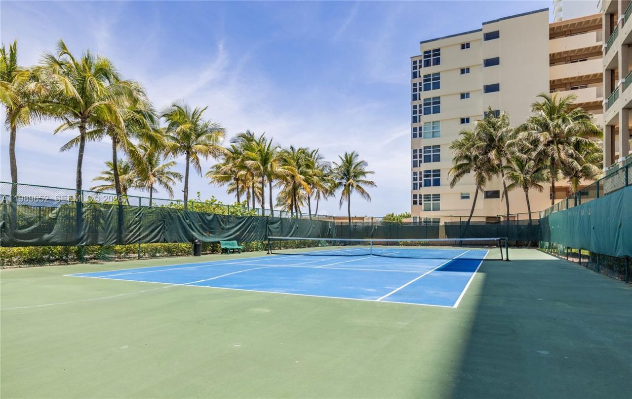 2080 S Ocean Dr, Unit 202, Hallandale Beach, FL 33009 Photo