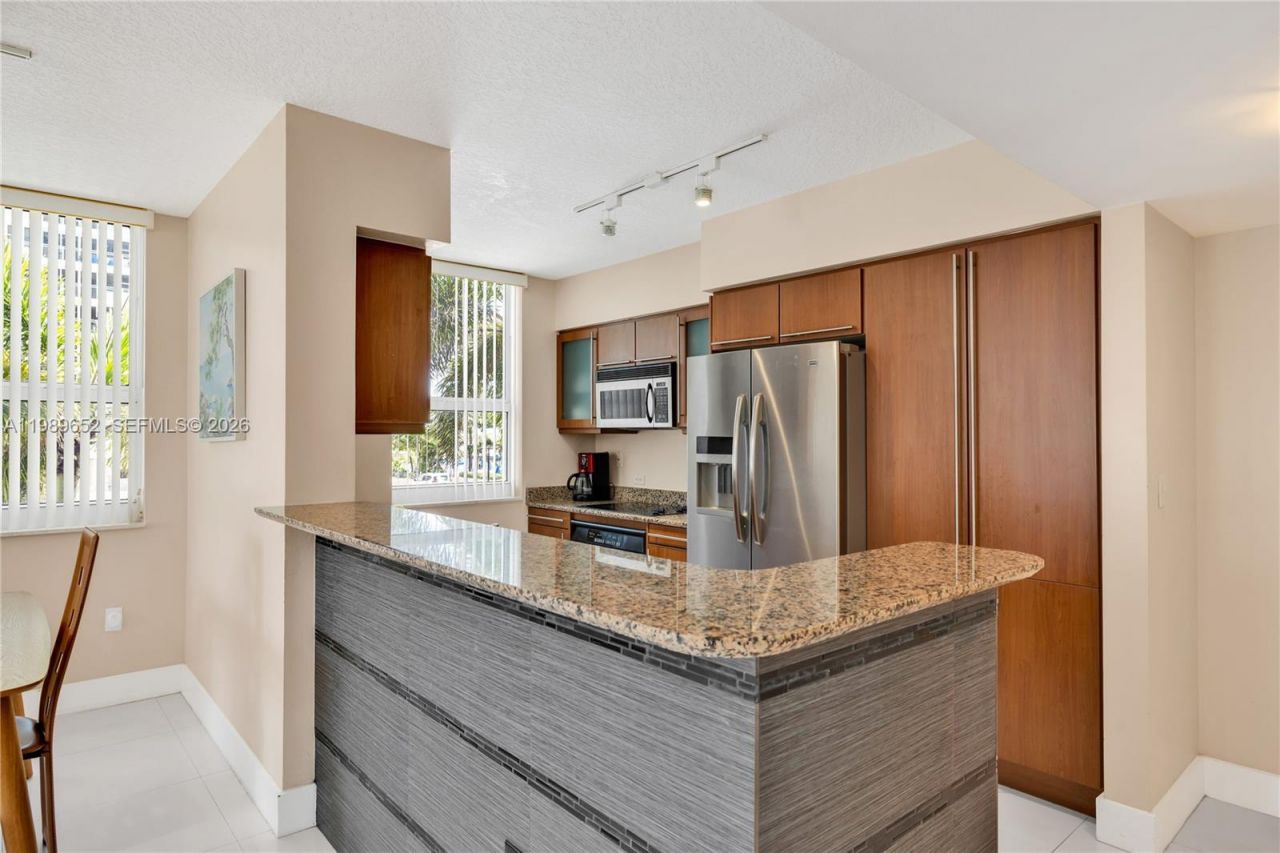 2080 S Ocean Dr, Unit 202, Hallandale Beach, FL 33009 Photo