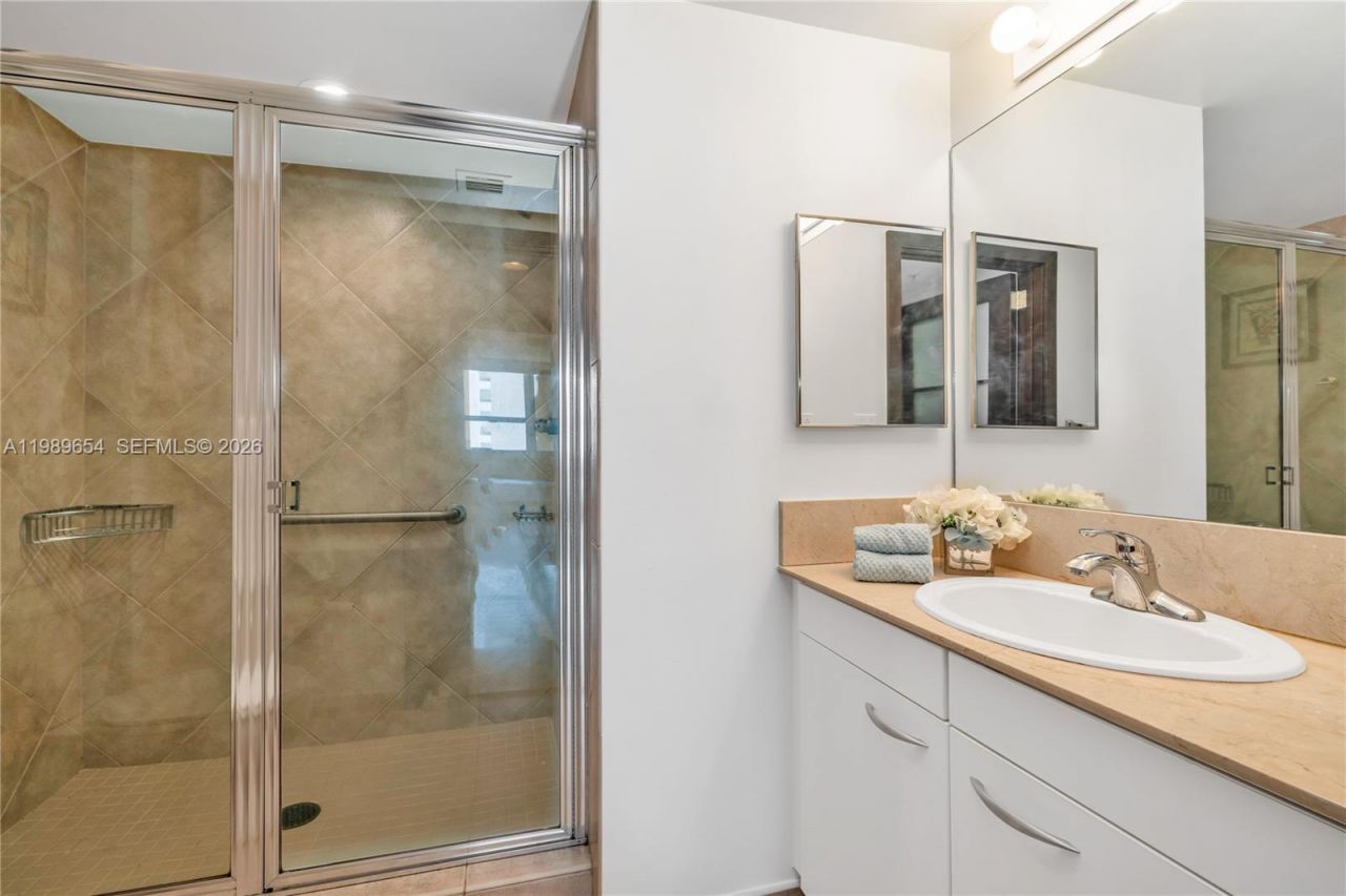 2080 S Ocean Dr, Unit 1203(AVAIL, Hallandale Beach, FL 33009 Photo