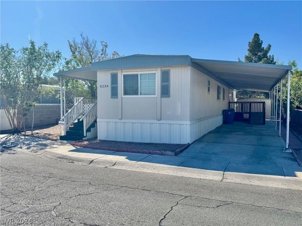 5239 Ocala Lane, Las Vegas, NV 89122