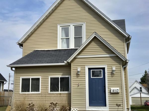 410 E Wheeler Street, West Burlington, IA 52655