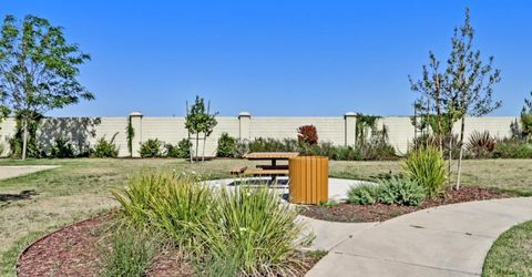 654 Flagstone Dr, Stockton, CA 95206 Photo