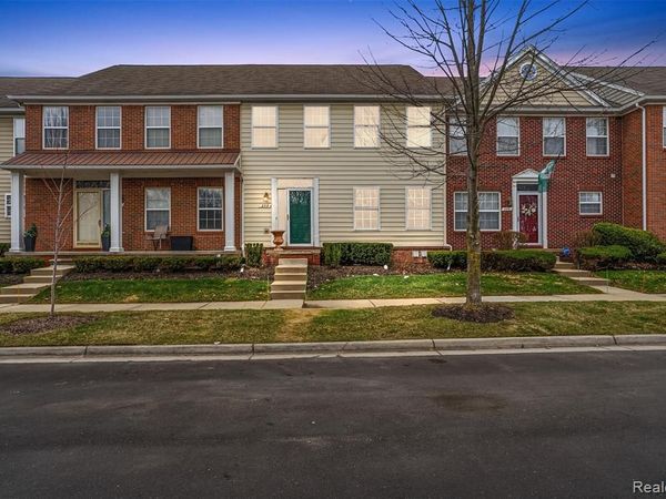 253 Stonegate W, Pontiac, MI 48341