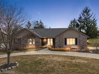 17835 Maple Hill Drive, Northville Twp, MI 48168