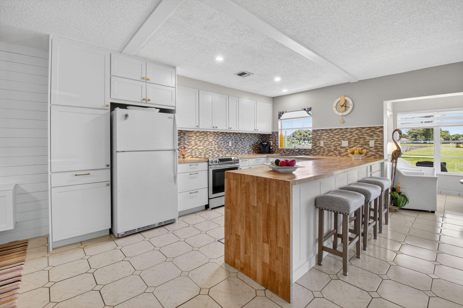 14519 Canalview Drive, Unit B, Delray Beach, FL 33484 Photo